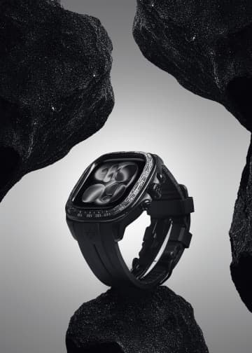 【超軽量×唯一無二】ゴールデンコンセプトから人気「CROWN SPORT」に新作！カーボンベゼル採用のオールブラックエディションが登場！