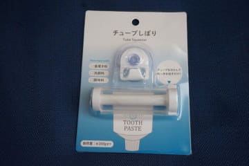 洗面台スッキリ！【セリア】のチューブしぼりを使って分かった予想外のメリット