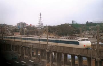 高倉健主演の「新幹線大爆破」、NHK BSで11月24日放送