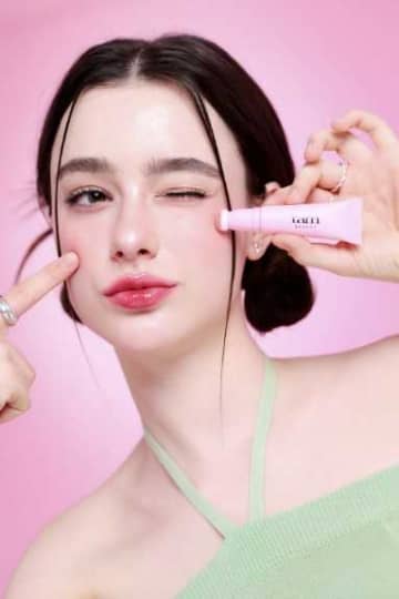 tam beautyのチーク♡水のりのように肌になじむ新感覚アイテム