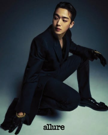 「WEi」キム・ヨハン、グラビア＆インタビュー公開…精力的な活動ing“これ以上ない祝福”