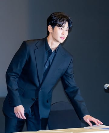 キム・スヒョンに“巨額訴訟”直撃　広告モデル契約めぐり訴訟ドロ沼化、総額100億ウォン規模へ拡大