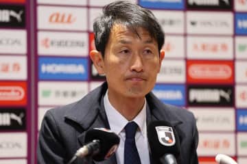 福岡・金明輝監督が契約更新「引き続き指揮」　クラブが公式発表…2026-2027シーズンまで