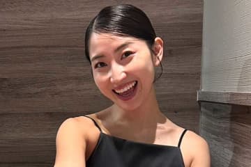 早稲田大卒レスラー、家での様子が「良い奥様感」　割烹着で料理「美人女将」「ギャップすごいよ」