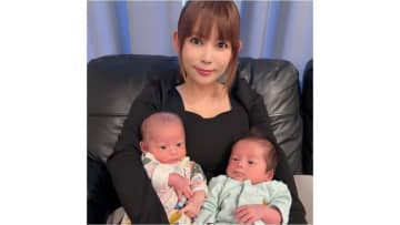 夫も双子育児に奮闘！中川翔子 "仕事復活まもなく"宣言で息子たち寝姿とともに「手が8本ほしいよカイリキーになりたいよ！！」