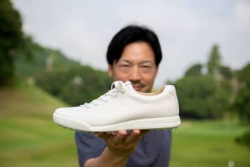 普段使いもしたくなる “2万円台"では味わえない履き心地 エコー「ストリートレトロ」試し履きレポート