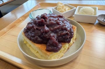 創業154年老舗和菓子店「又一庵」マタイッコタベタイカフェよりあんこ好きの為のパンケーキが新登場！丁寧に炊き上げた自家製餡とふんわりパンケーキがお楽しみ頂けます！