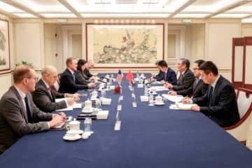 王文涛商務部長、中国駐在の米国大使と経済貿易協議の成果実施などで会談