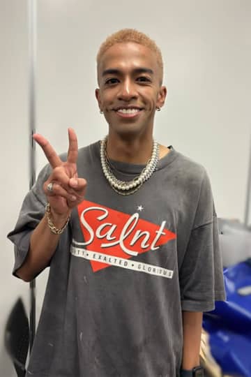 草間リチャード敬太、Aぇ! group脱退で寄せられる16年来“盟友”メンバーへの心配　音楽番組での“アイテム”も話題に