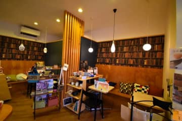 体も心もあたたまる！ 秋の終わりに立ち寄りたいライダーズカフェ3選【モトメガネ編集部厳選】