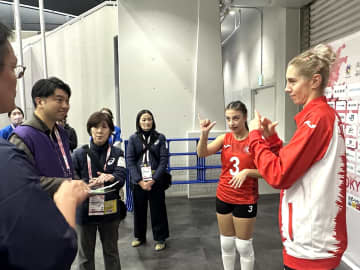 アイコンタクトが生む"言葉を超えた"勝利の力！　デフバレー女子トルコ代表　藤田アナと畑下アナが見た熱戦