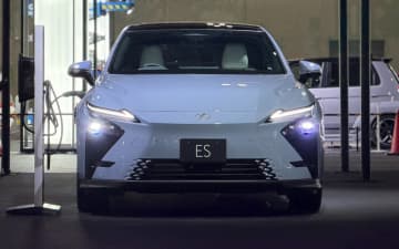 レクサス、4ドアセダン新型「ES」を「ジャパンモビリティショー名古屋2025」で公開