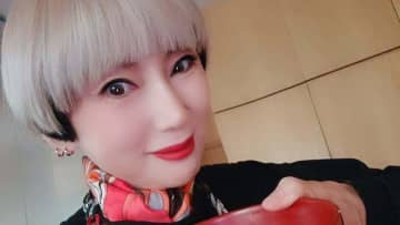 “貴重な卵でTKG” 秋野暢子 贅沢なおしゃれ朝ご飯を披露！“トーフにアーモンドソース”＆“まつのはこんぶ”などメニューを紹介