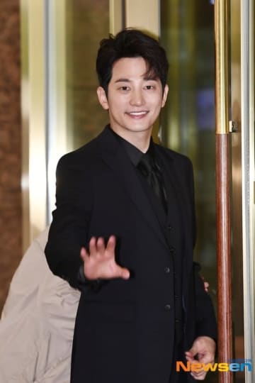 パク・シフ、不倫の仲介疑惑に関する法的対応を進行中「虚偽・歪曲であることを確認」