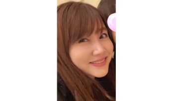 安めぐみ 1歳次女と絵本を楽しむ様子を公開！互いに顔を寄せて笑顔を浮かべる姿に「ステキです！」とファンほっこり