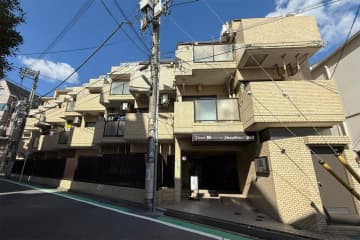 ライオンズマンション赤堤第2／4階｜「下高井戸」駅徒歩5分。専有面積100㎡超。広々としたルーフバルコニー付き。陽当たり・眺望良好な3方角部屋4LDKペントハウス