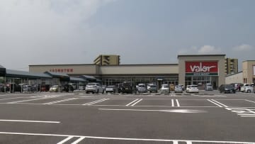 肉半額に「えぐー！」岐阜発スーパー「バロー」関東初出店…2時間待ちの行列も　パンは毎日店舗で焼きたて、低価格は大量仕入れで実現