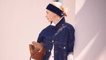 【明日なに着る？】着回しやすいその秘訣「形を操れる」デニムブルゾン