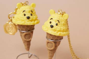 Q-pot.のディズニー「くまのプーさん」ジュエリー、“アイス型”ネックレス＆ピグレット揺れるピアス