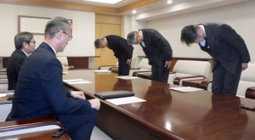 東通原発記録不正で陳謝　東北電社長、青森県に