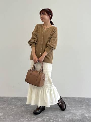 「下半身が気になる、、」→【グローバルワーク】の「細見えスカート」で解決♡