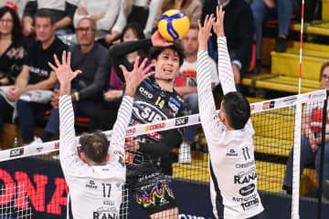 【現地取材】ヴェローナに敗れたペルージャ石川祐希が自省、次節の昨季王者との一戦は「またレベルの高い試合になると思う。こういう試合を勝っていくために日々練習している」