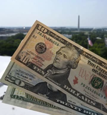 NY円、156円台前半