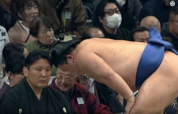 「相撲界イチの僧帽筋」「盛り上がってんな」力士の“後ろ姿”にファン驚愕