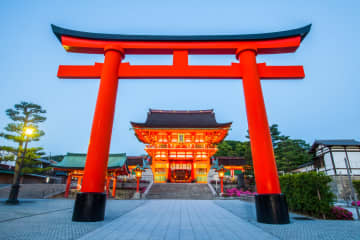 神社でやってはいけないこと10選　日本人として覚えておきたい“境内のマナー”