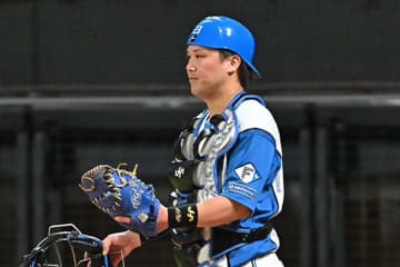 日本ハムから阪神に移籍、35歳捕手が残した存在感　大怪我から復活しリーグ連覇にも貢献