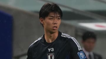 21歳日本代表大器、怪我で今シーズンはまだプレーできず…「今日チーム練習に初参加」と海外名門監督