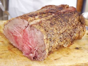 ローストビーフ食べ放題…ヘリテイジ浦和別所沼会館、12月2日から開催　予約制で1日4回、制限時間は60分　サラダやごはん、デザートもおかわり自由　来年3月で閉館「これまでのご愛顧に感謝を込めて」