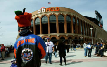 【ＭＬＢ】メッツ番記者指摘　村上宗隆、岡本和真の獲得は「大きなミスになるかも」