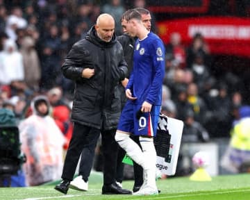 あっ痛！チェルシー10番が小指をドアにぶつけて骨折…CL含めた大一番欠場へ。監督が“フォロー”「私だって夜中に何度も目を覚ます」