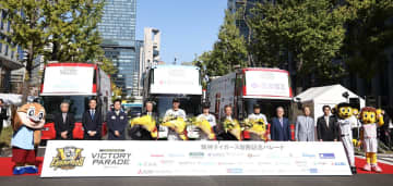 【阪神】藤川球児監督がＶパレードセレモニーでファンに感謝「いつも背中を押してくれました」