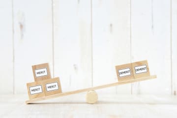 「年収の壁」の話題をよく見かけるけど、会社員にも関係ありますか？ どのようなメリットがあるのか、よく分かりません