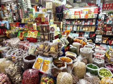 【ベトナム・ハノイでおしゃれ土産探し】安さ勝負ならドンスアン市場！可愛い雑貨や食器のお店ならここ