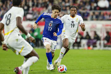 互いのスポーツマンシップにファンも称賛　日本代表・田中碧が負傷のガーナ選手にメッセージ