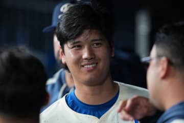 大谷翔平、ファミリー財団の立ち上げを発表　真美子夫人、娘、デコピンとの“4ショット”