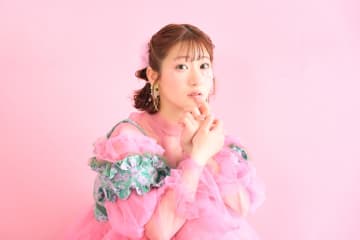 岡咲美保、ファンミーティング特設サイト公開＋新曲「きゅんきゅるかわいい」配信スタート