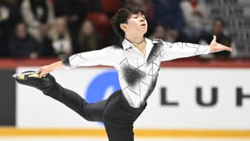 【フィギュア】鍵山優真がショート終え3位　3連覇達成のNHK杯から連続優勝なるか　GPシリーズ第6戦フィンランド大会