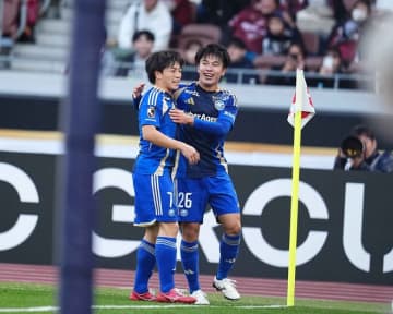 前半だけで２点リード「強いわ」「カウンターがやばい」神戸を圧倒する町田に反響！ 中村憲剛は「土俵に引きずり込んだ」とコメント【天皇杯決勝】