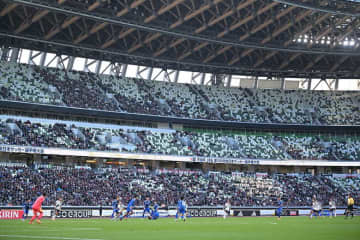 「国立ガラガラ」がトレンド入り。天皇杯決勝で目立つ空席「スカスカすぎる」「切なすぎる」などの声