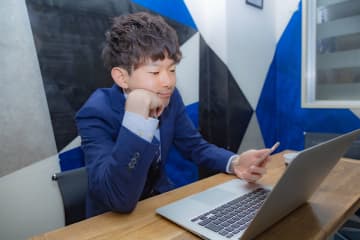 サボりますか？　サボりませんか？　労働者が努力を節約してしまう「ラチェット効果」とは？