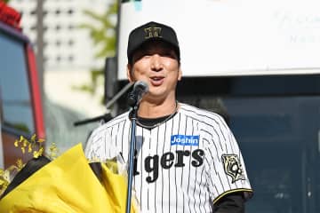 阪神・藤川球児監督「連覇を必ず成し遂げます！」…２０年ぶりの優勝パレードで決意表明