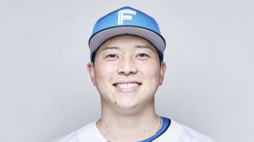 日本ハムの頼れるリリーバー・生田目翼が豪快な一発　ダイヤモンドを一周し「気持ちいい～！」