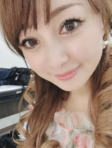 「20代にしか見えない」渡辺美奈代、進化する“美貌”に驚きの声…陰にあった“最愛の夫”の存在