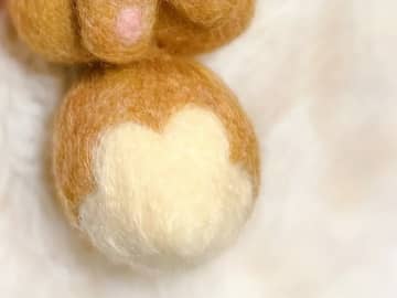 羊毛フェルトを組み合わせて…　イーブイを表現した傑作が？「生きているみたい」