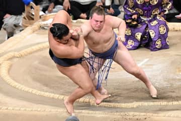 【九州場所】安青錦が豊昇龍を撃破…大関昇進が急浮上　九重審判長も「真の強者」と大絶賛