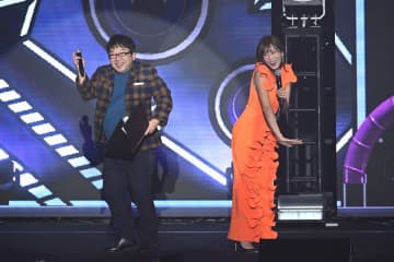 キャイ～ン天野ひろゆき　インフルで欠席の関根勤に代わってＭＣ　中川安奈と「キャイ～ン！」